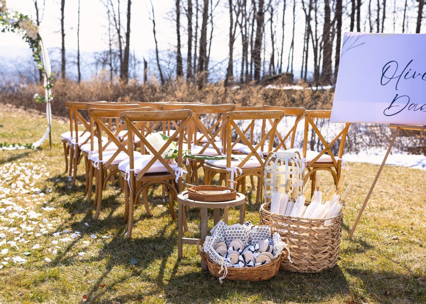 Foldable Flats Party Box | 20 Pairs of Silver Flats in White Display Box